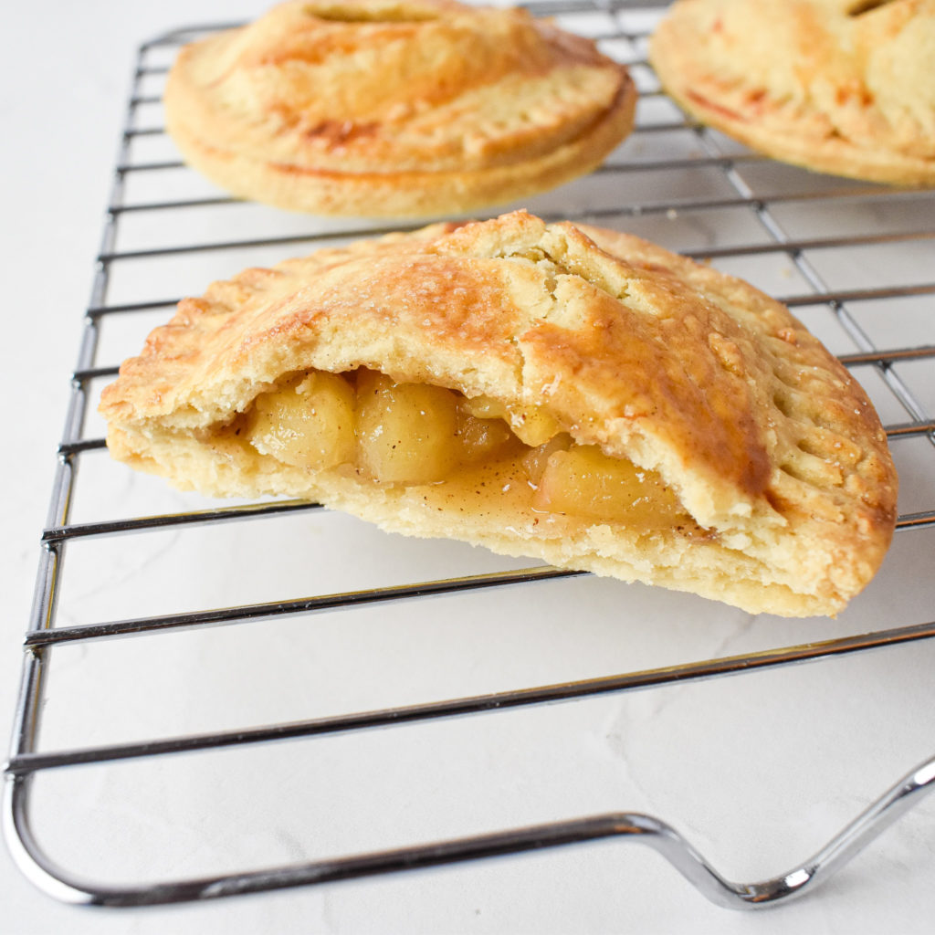 Homemade Mini Apple Pies 