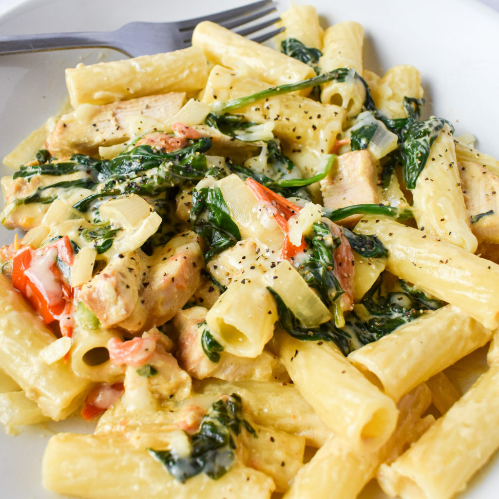 Creamy Chicken and Spinach Pasta