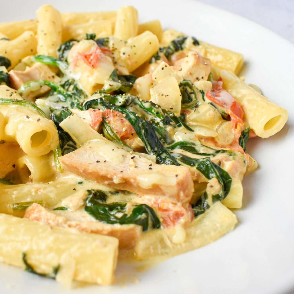 Creamy Chicken and Spinach Pasta