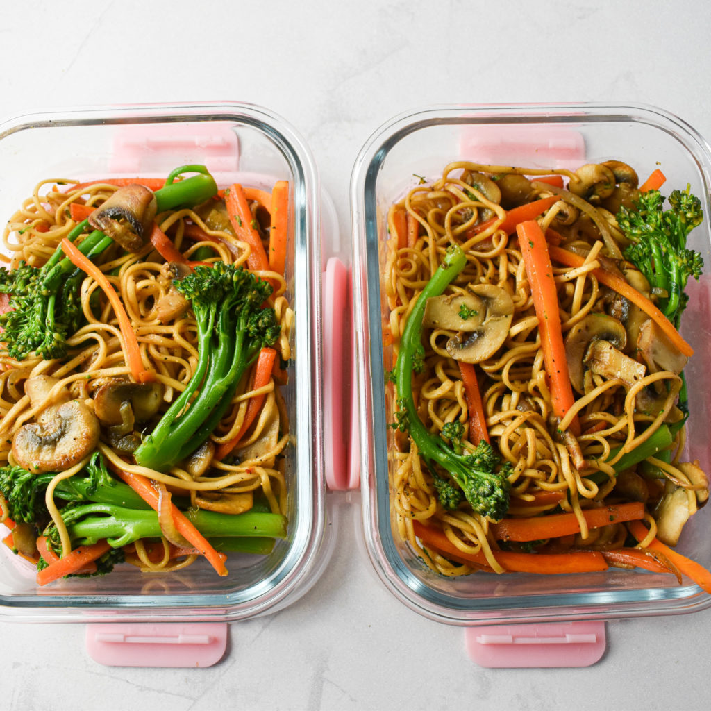 vegetable stir fry noodles meal prep