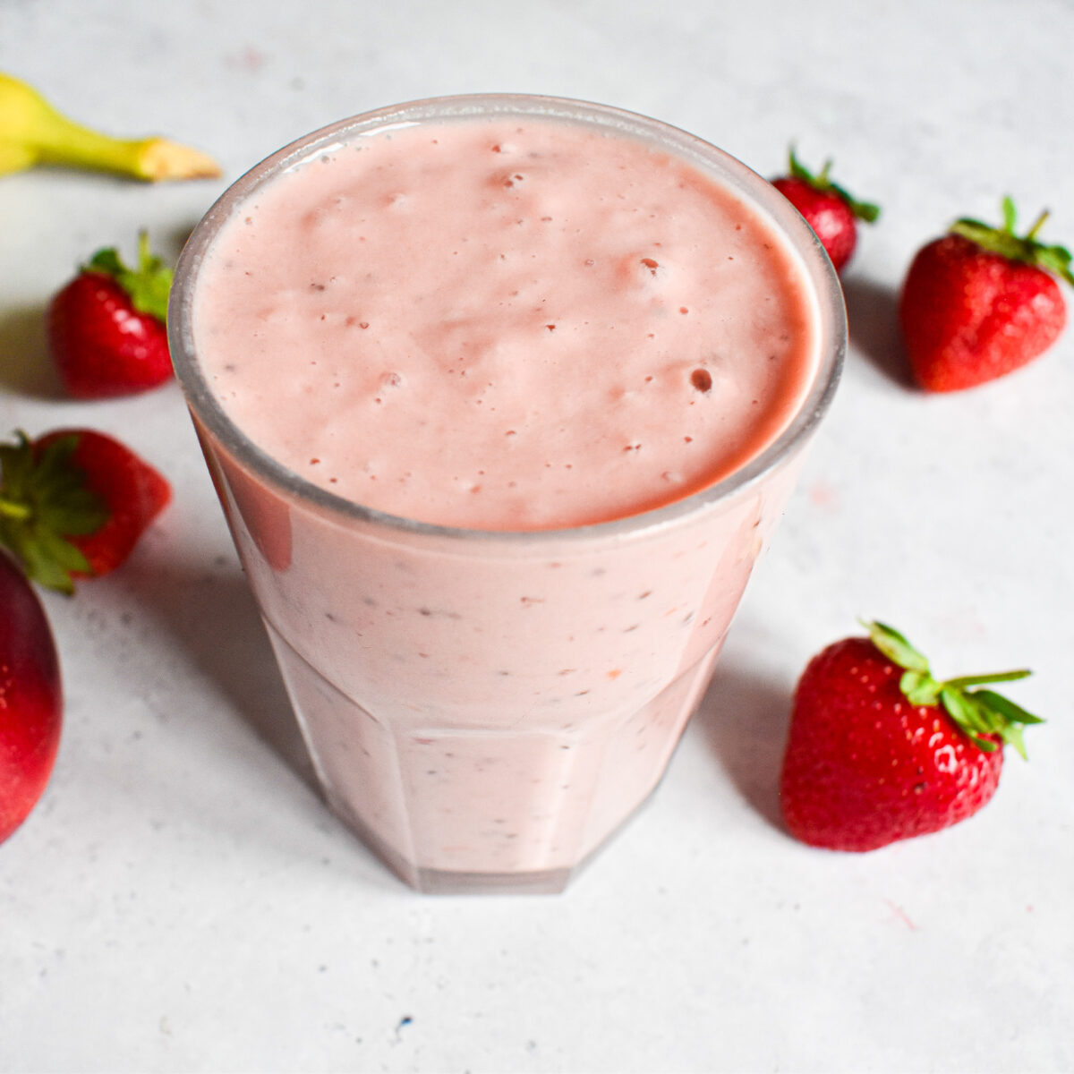 strawberry banana nectarine smoothie