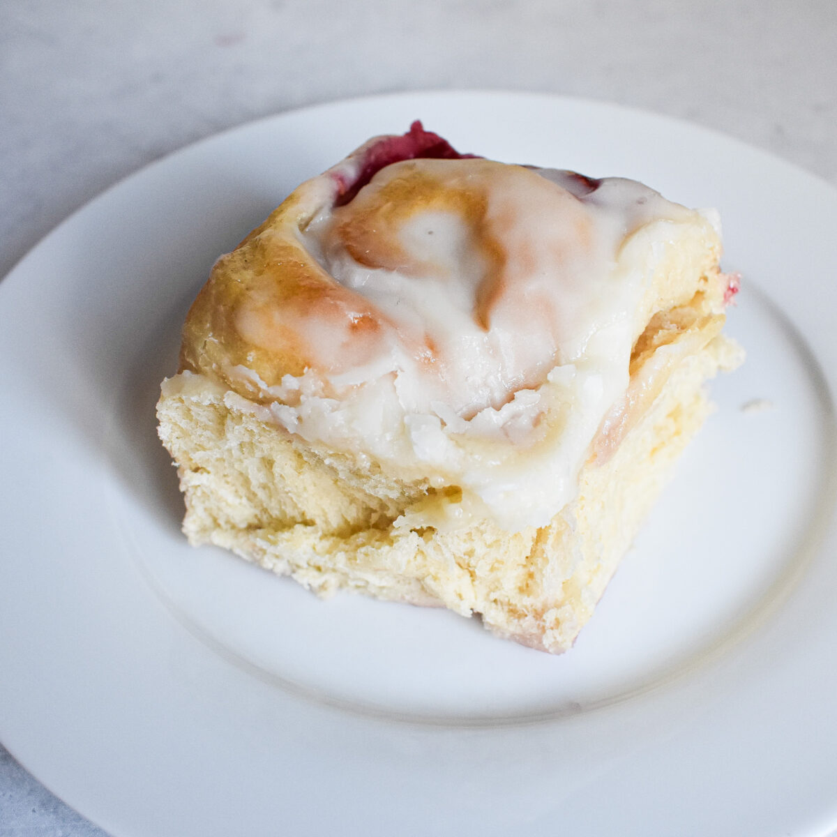 Raspberry sweet rolls